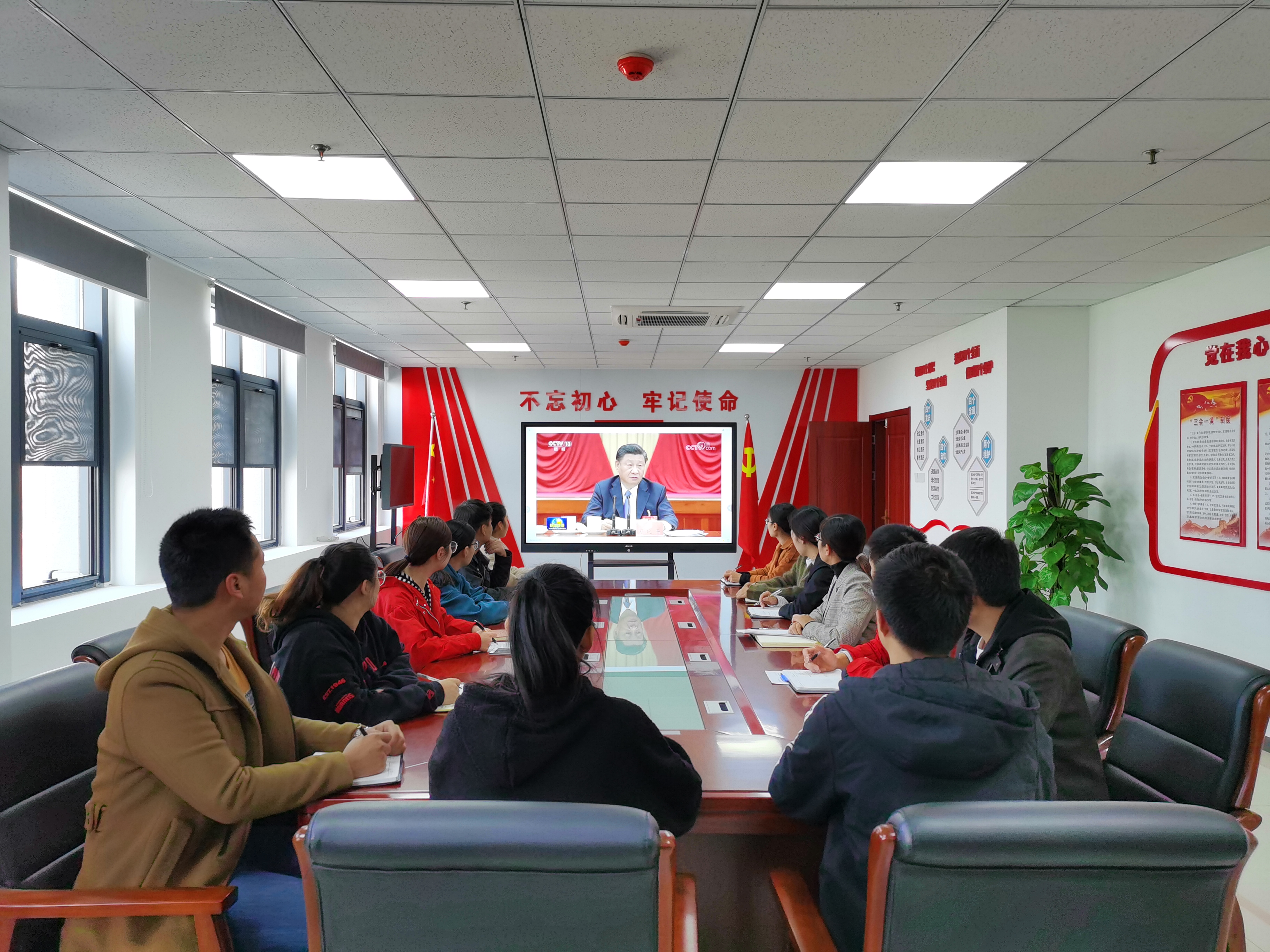 990b24eacf2d9063d8049c649cd6e7b.jpg 990b24eacf2d9063d8049c649cd6e7b.jpg